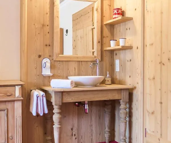 Olpererblick 度假居 *